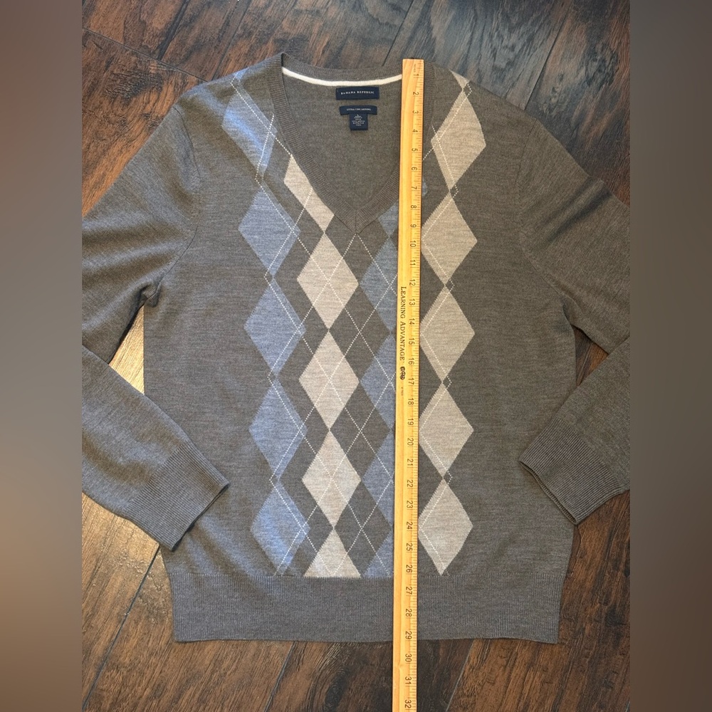 Banana Republic Mens V-Neck Argyle Sweater Extra Fine Merino Wool Size Large - Picture 8 of 13